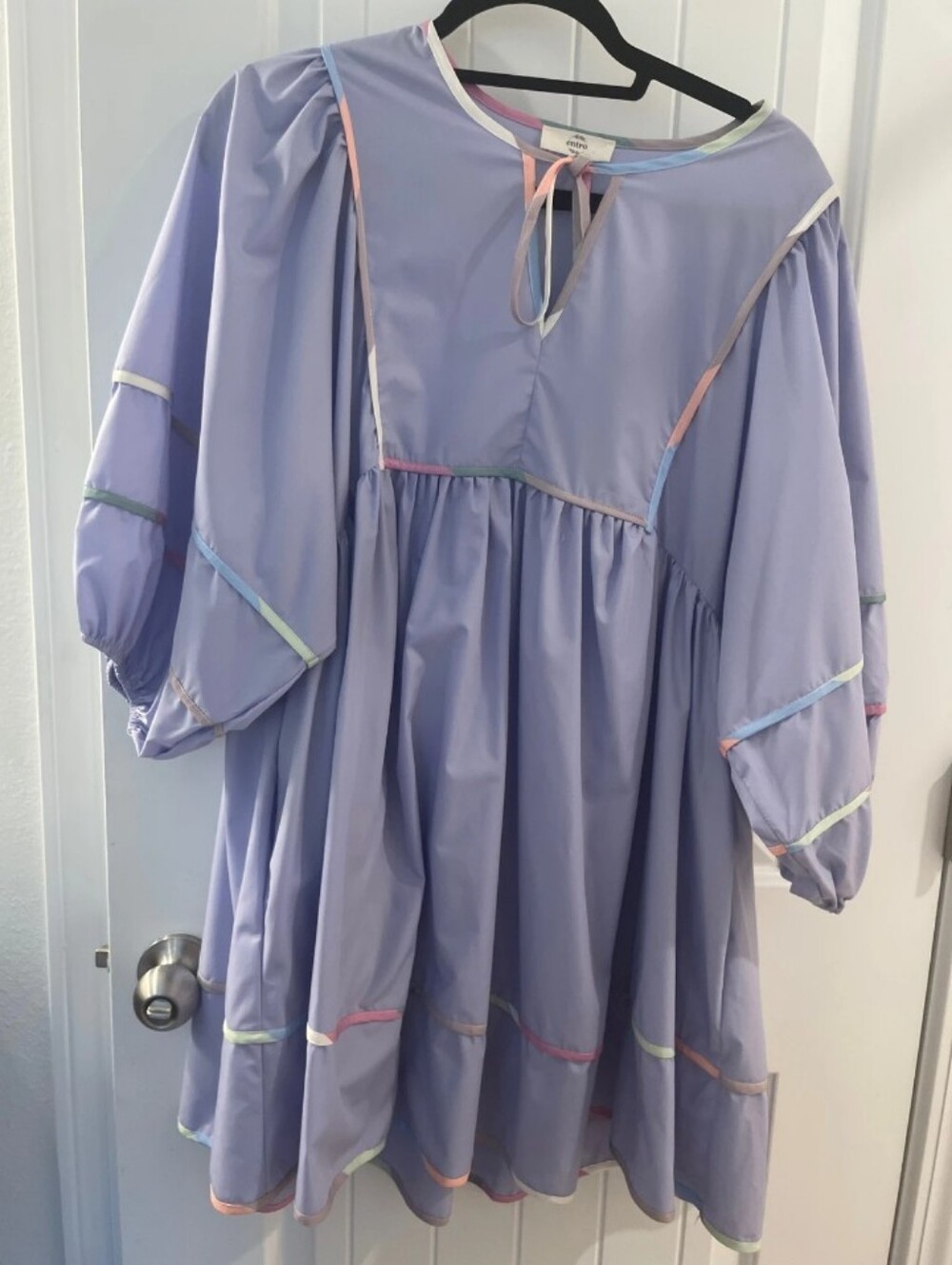 Lilac Puff-Sleeve Women's Dress with Pastel Trim